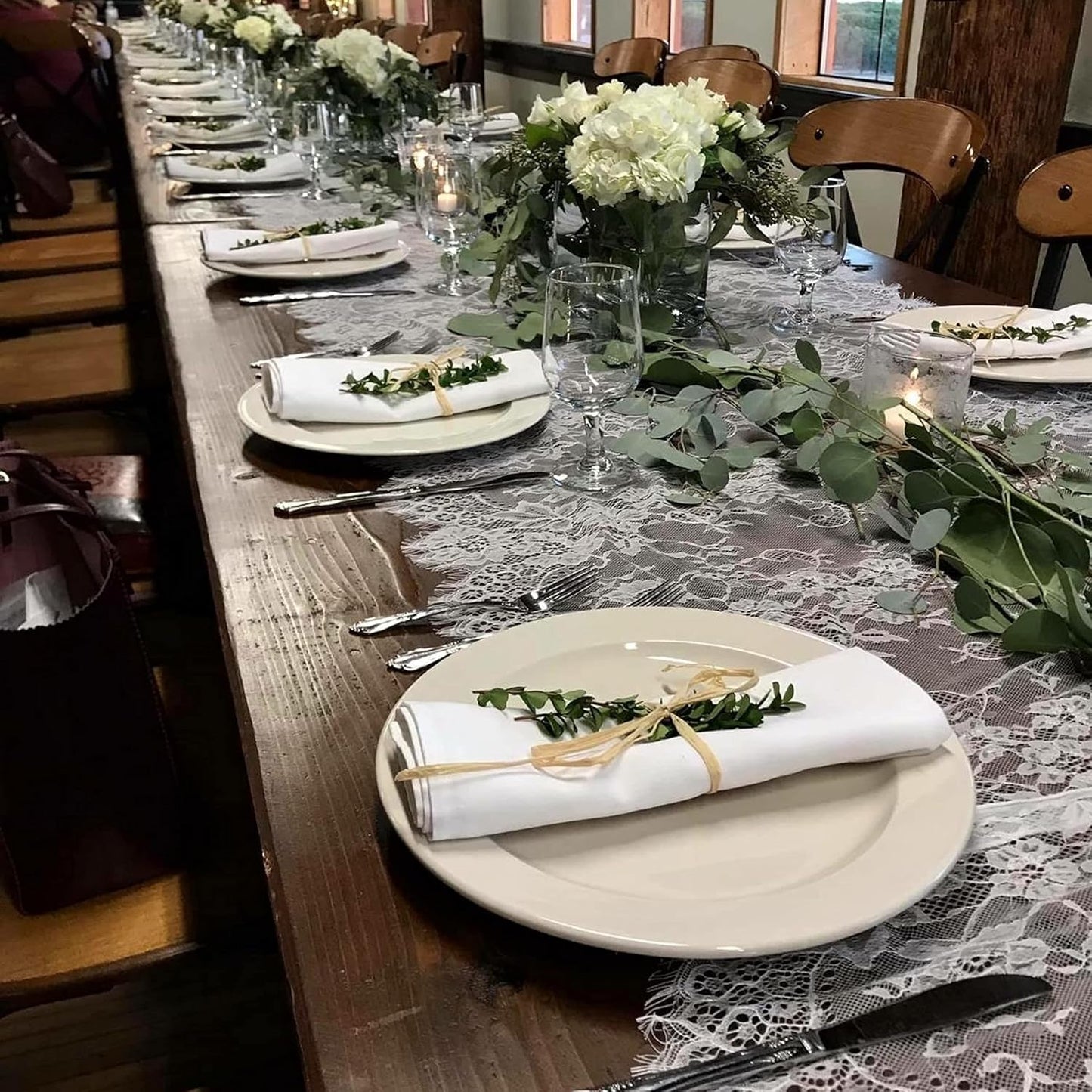 table runner :: lace