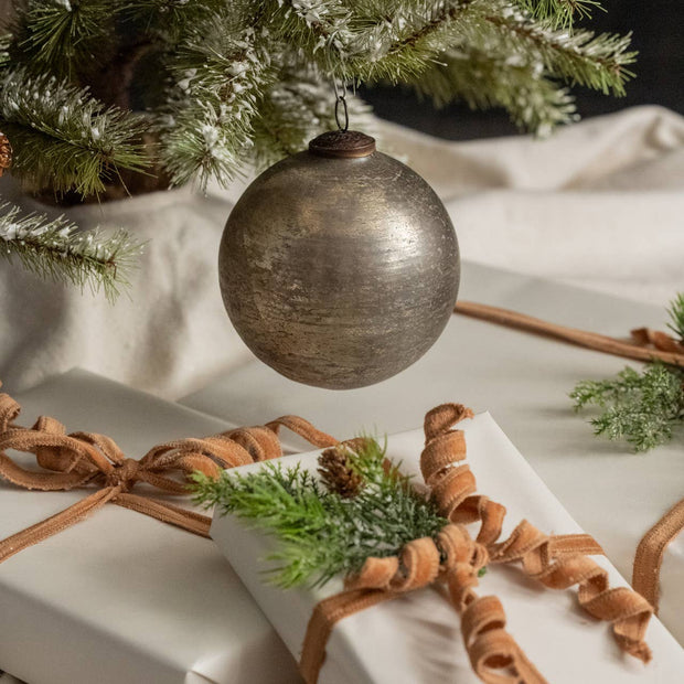 ornament :: kugel crackle silver 5"