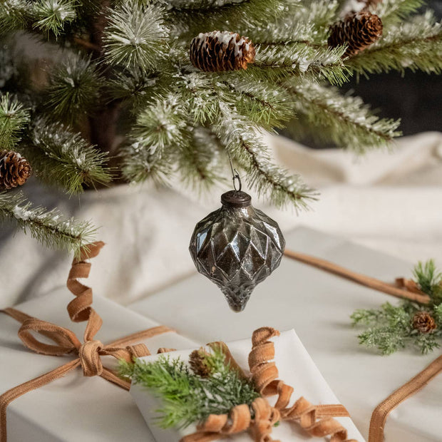 ornament :: kugel geometric silver 4.5"