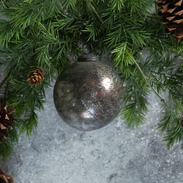 ornament :: kugel smoke 4"