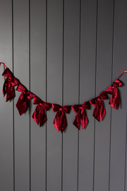 garland :: velvet red bows