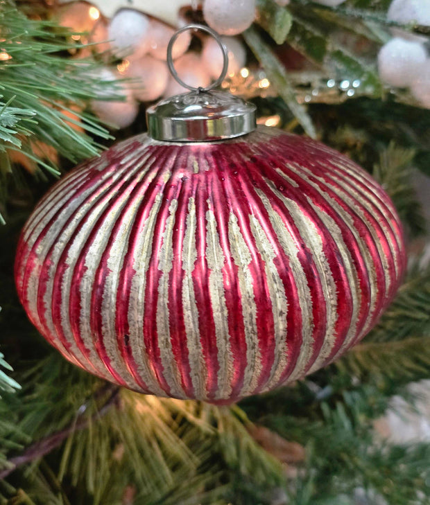 ornament: mercury red & gold peppermint kiss 4"
