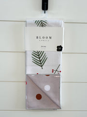 kitchen towel :: holly stripes