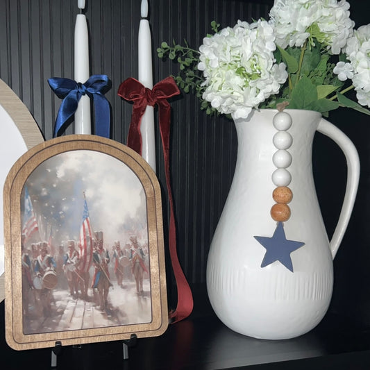 vase :: pitcher