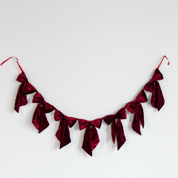 garland :: velvet red bows