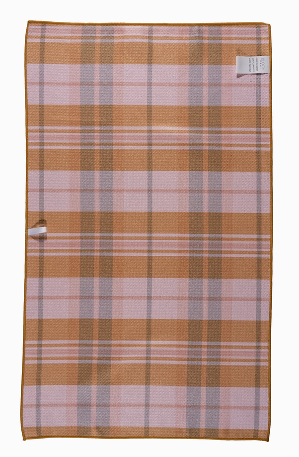 Kitchen towel with seasonal leaf print
