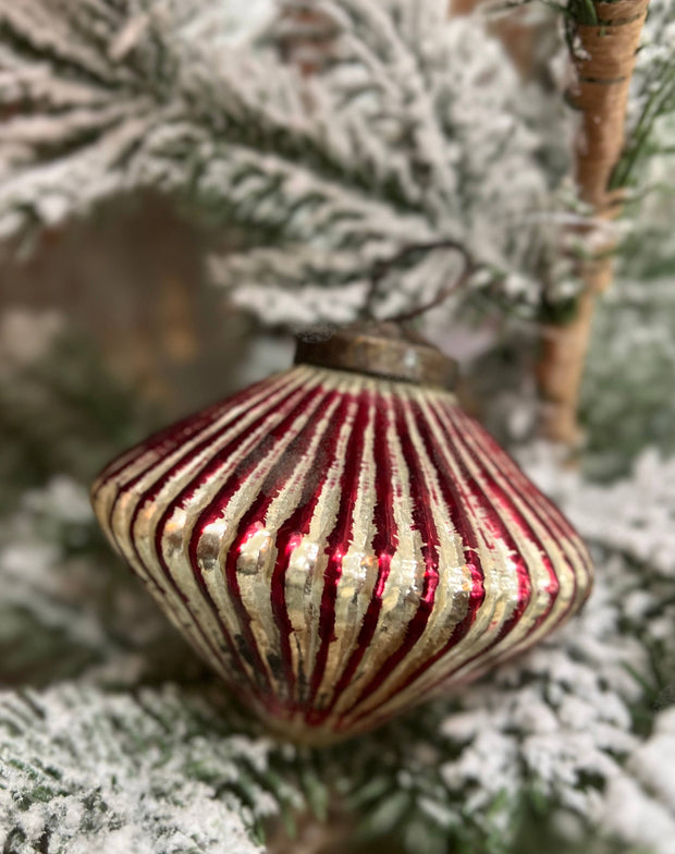 ornament :: mercury diamond red 3"
