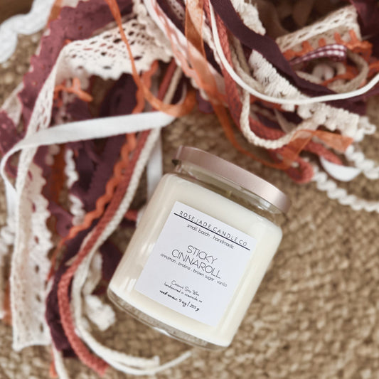Sticky Cinnaroll scented candle with warm cinnamon fragrance