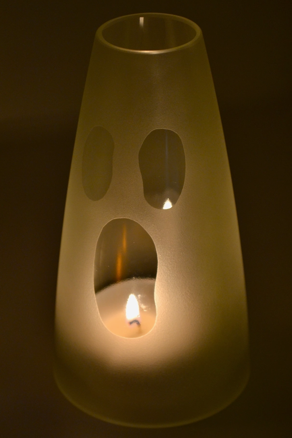 Modern candle dome protector with minimalist style