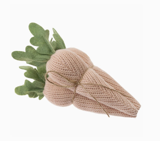 plush carrots :: crochet {set of 3}