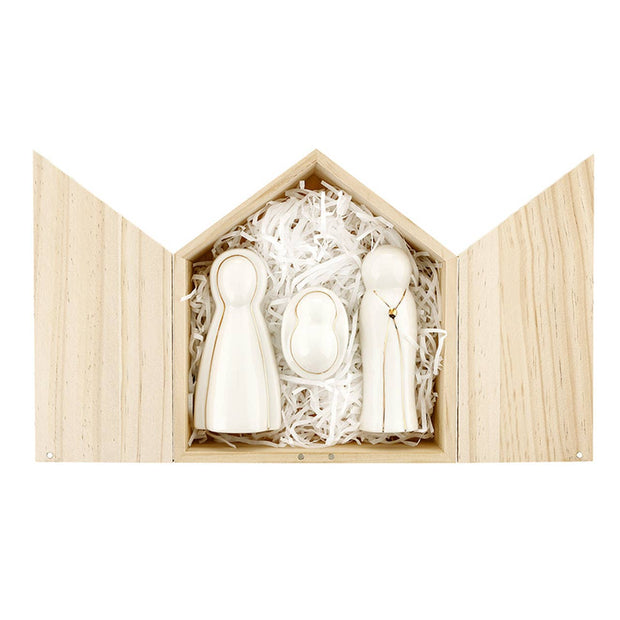 nativity set :: holy family