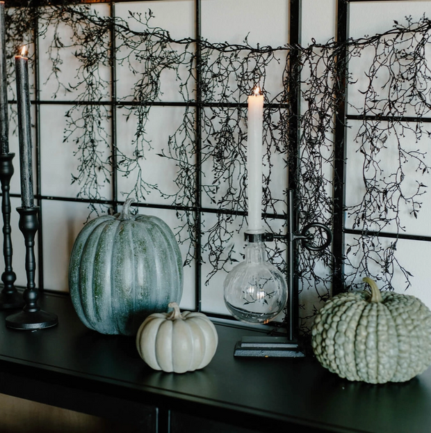 moody black garland for gothic home theme