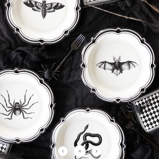 Elegant paper plates for rustic or cottagecore-themed eve